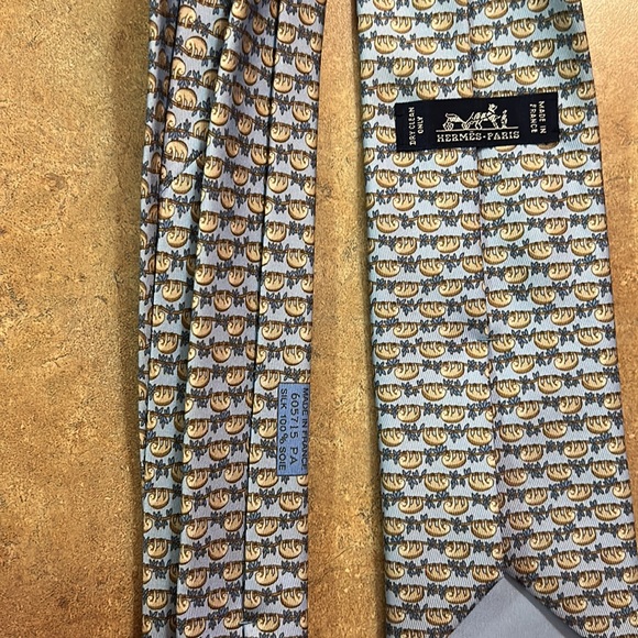 Hermès Tie - Picture 2 of 2